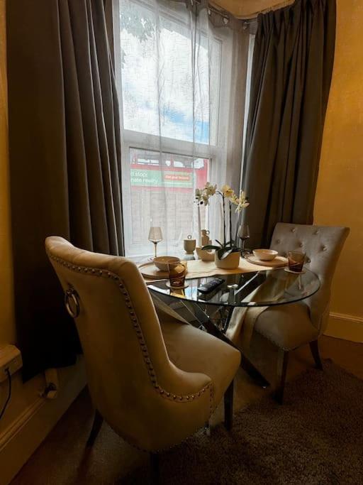 Entire 1Bed Stratford Westfield Apartment London Exterior photo
