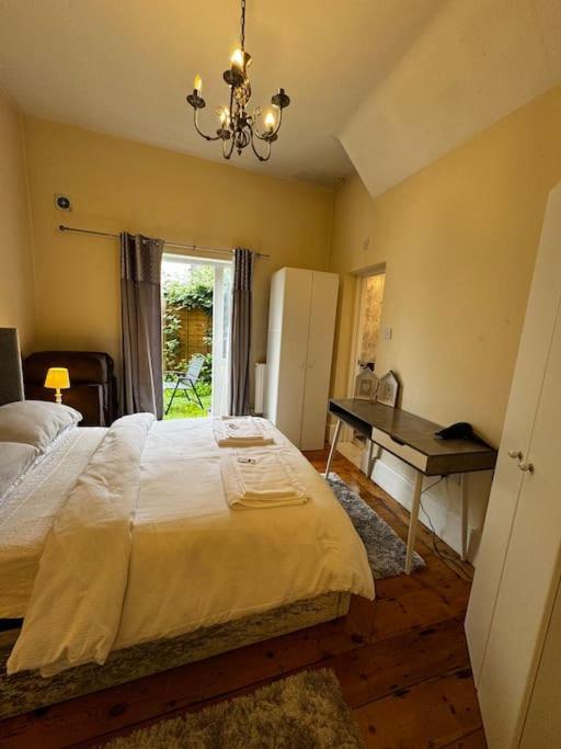 Entire 1Bed Stratford Westfield Apartment London Exterior photo