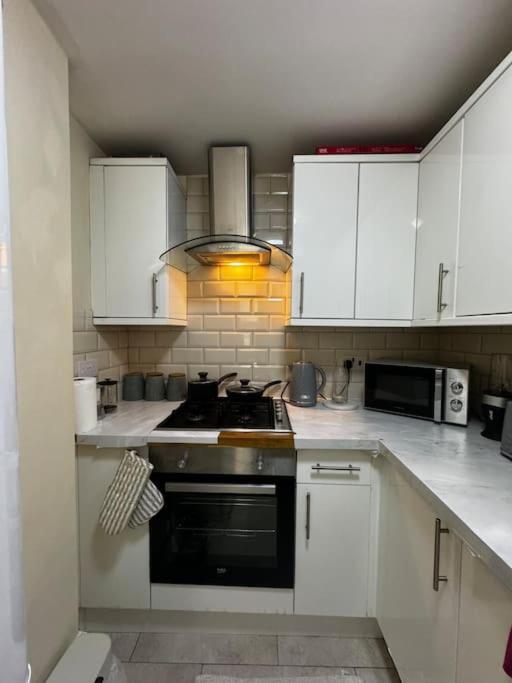 Entire 1Bed Stratford Westfield Apartment London Exterior photo