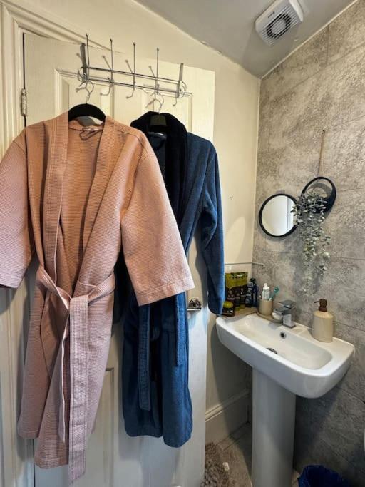 Entire 1Bed Stratford Westfield Apartment London Exterior photo