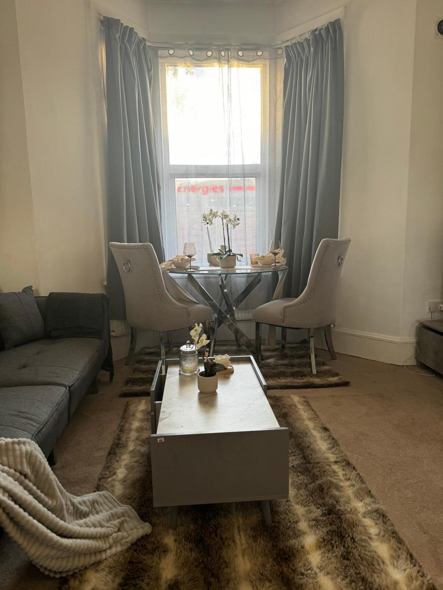 Entire 1Bed Stratford Westfield Apartment London Exterior photo